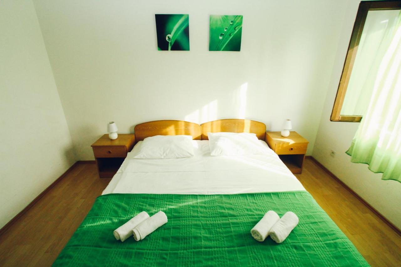 Apartments Gaja Green Ap Sveti Filip i Jakov Extérieur photo
